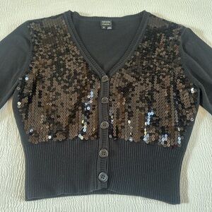 Black Sequin Cropped v neck long sleeve cardigan women’s medium by Nicole Miller